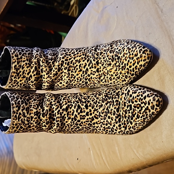 Dolce Vita Calf Hair Ankle Boots Pointed Toe Leopard Print Block Heel sz 6.5 - Picture 8 of 8